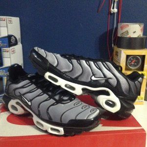 Air Max Plus
